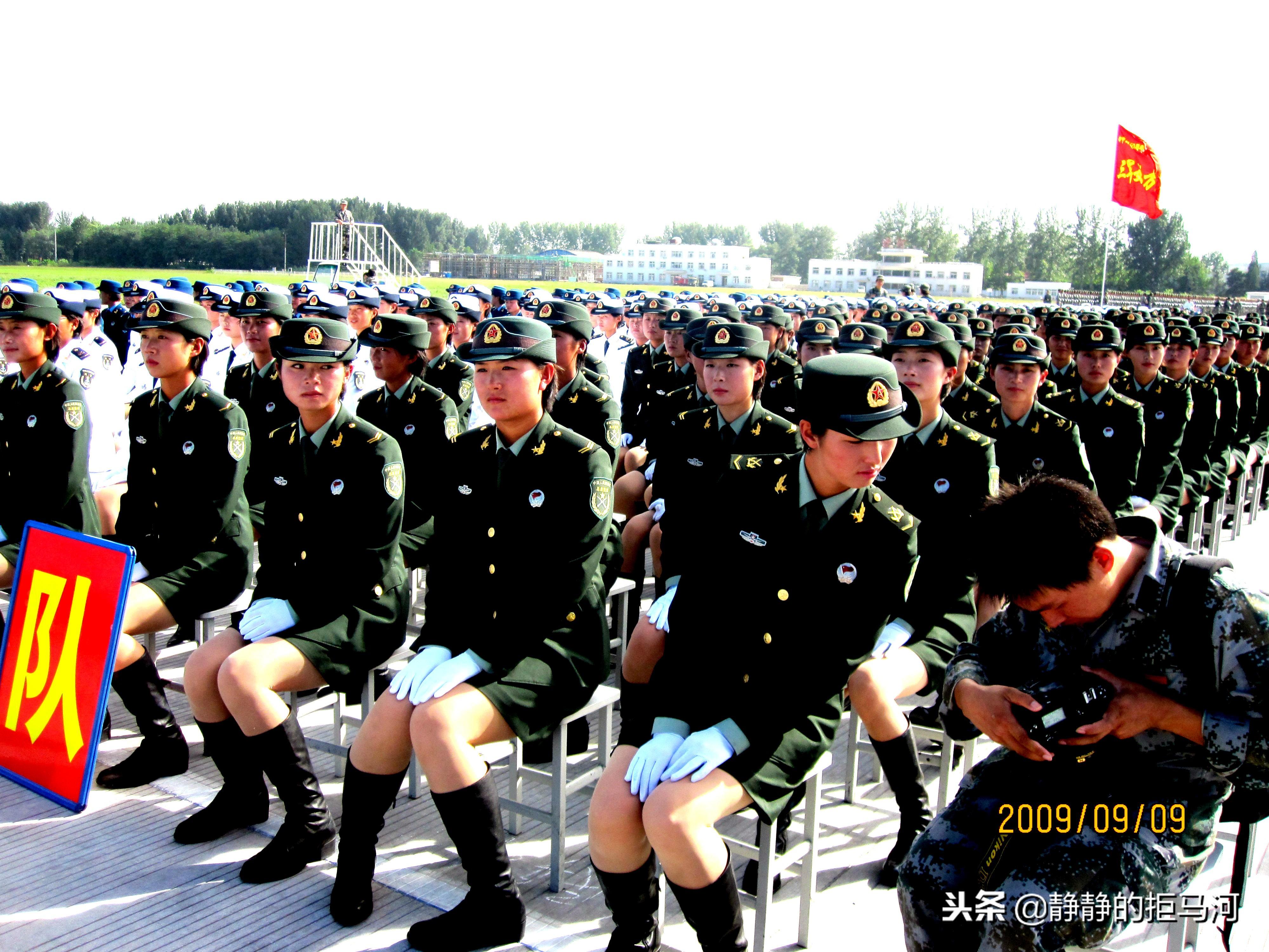 閱兵扭錯(cuò)頭的士兵怎么樣了？深入了解事件背后的故事，閱兵扭錯(cuò)頭的士兵后續(xù)如何？事件背后的故事揭秘
