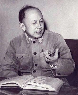 錢(qián)學(xué)森的成就和貢獻(xiàn)，偉大的科學(xué)家的一生，錢(qián)學(xué)森的偉大成就與科學(xué)貢獻(xiàn)，一生獻(xiàn)身于科學(xué)事業(yè)的光輝歷程